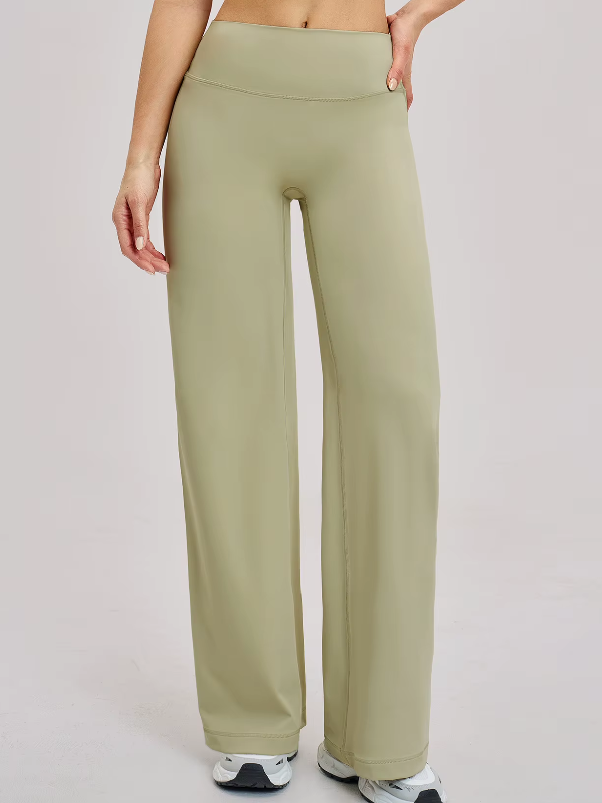 Pantalon évasé ajusté