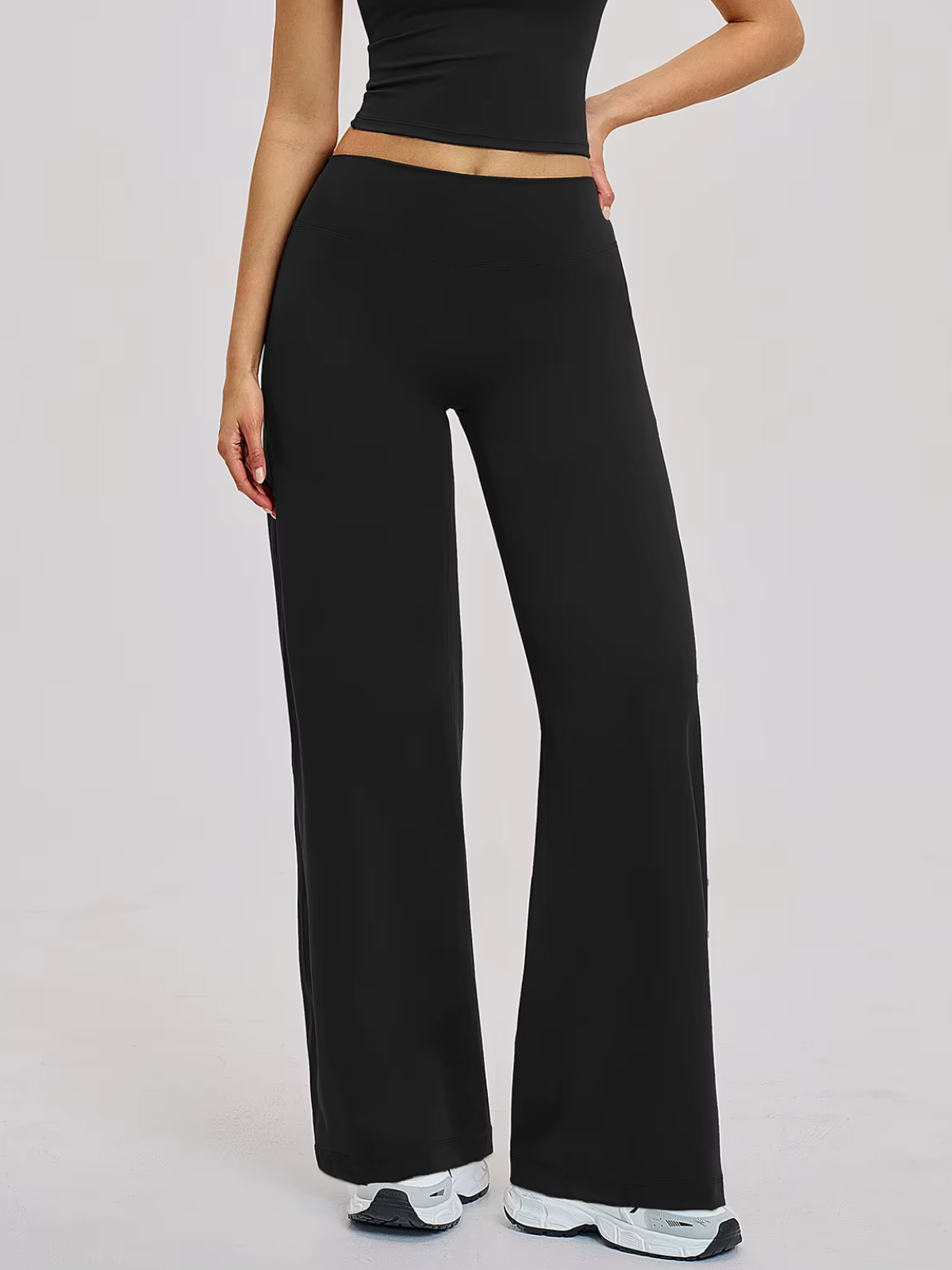 Pantalon évasé ajusté