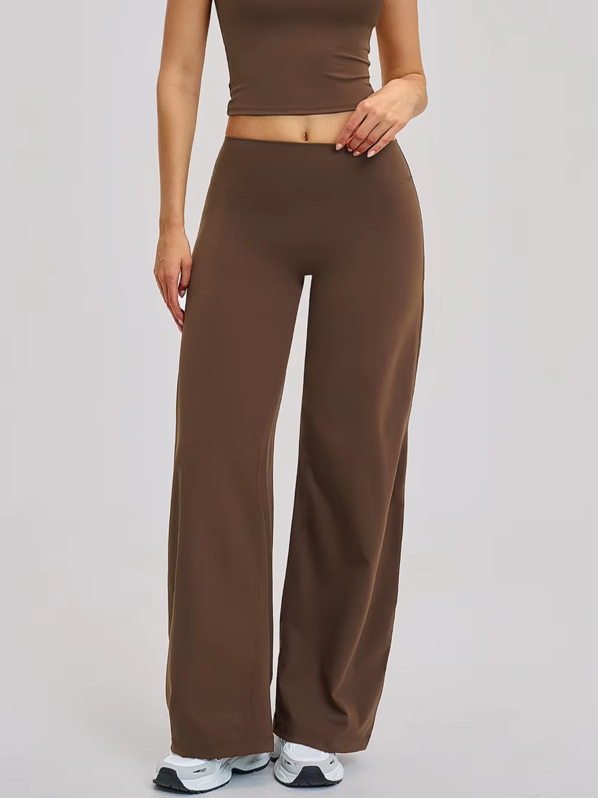 Pantalon évasé ajusté